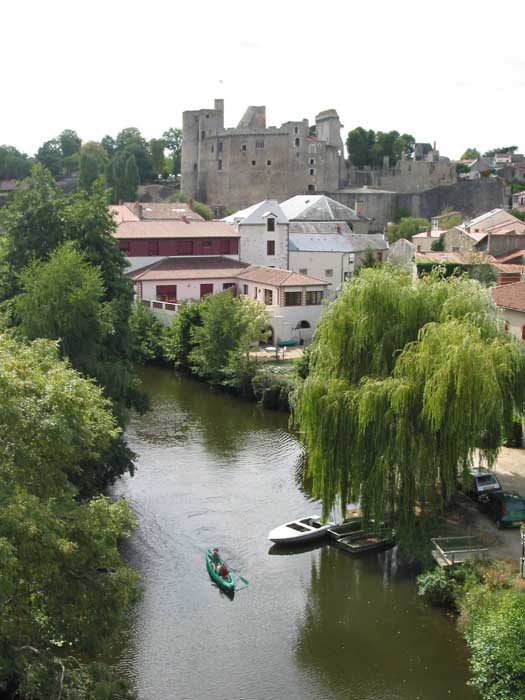 visit and stroll in the heart of Clisson