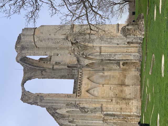 découverte de l'abbaye de maillezais en Vendée